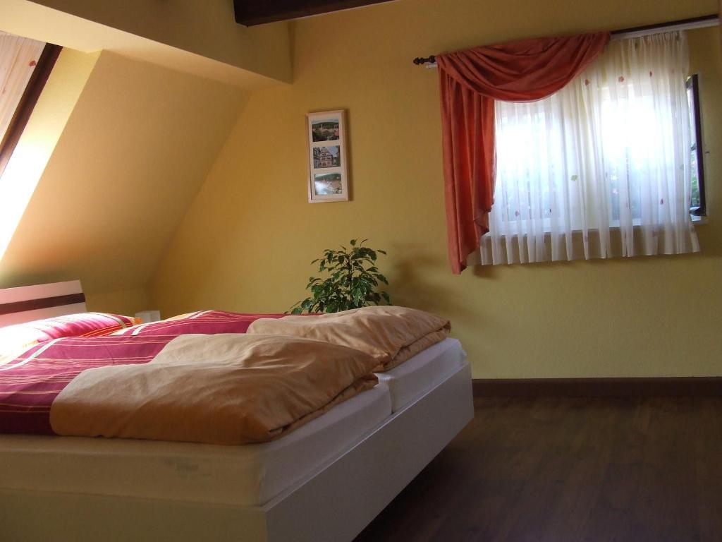 Haus Am Kastanienwald Hotel Dörrenbach Cameră foto