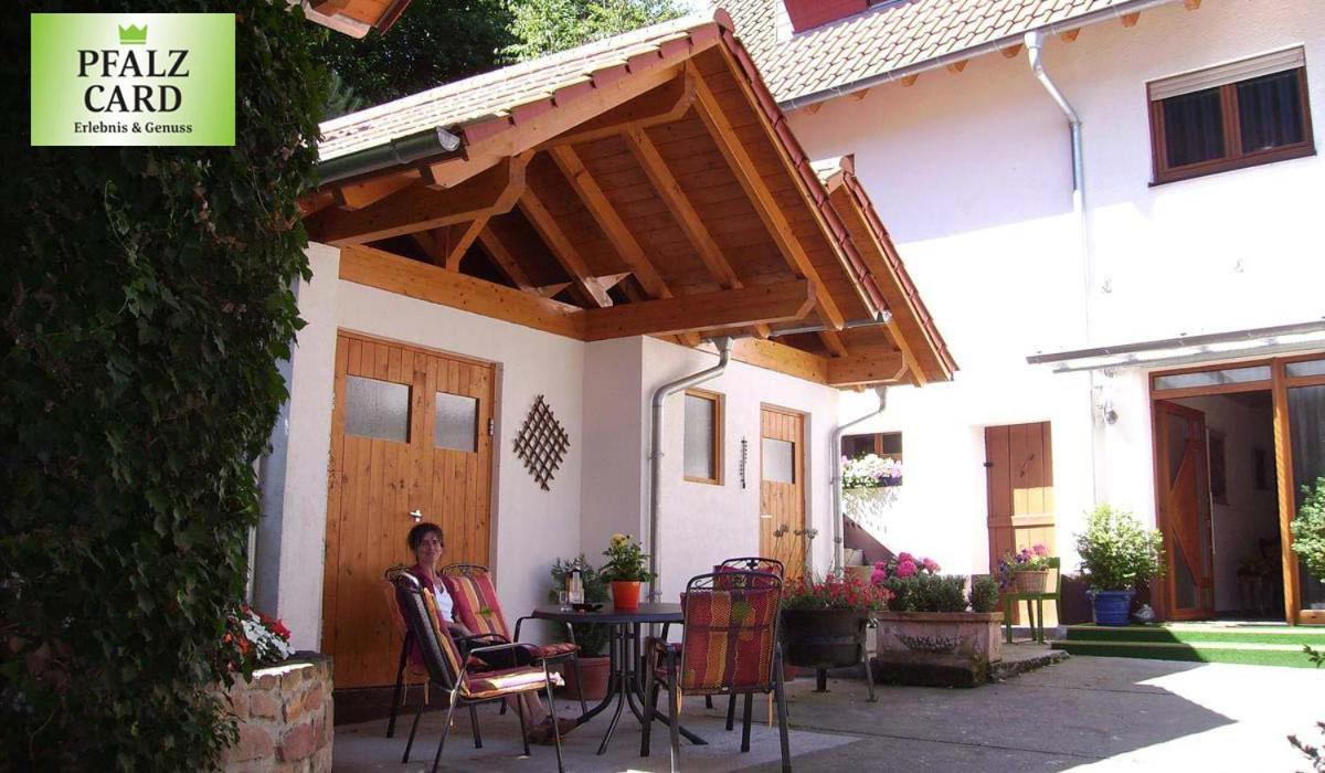 Haus Am Kastanienwald Hotel Dörrenbach Exterior foto